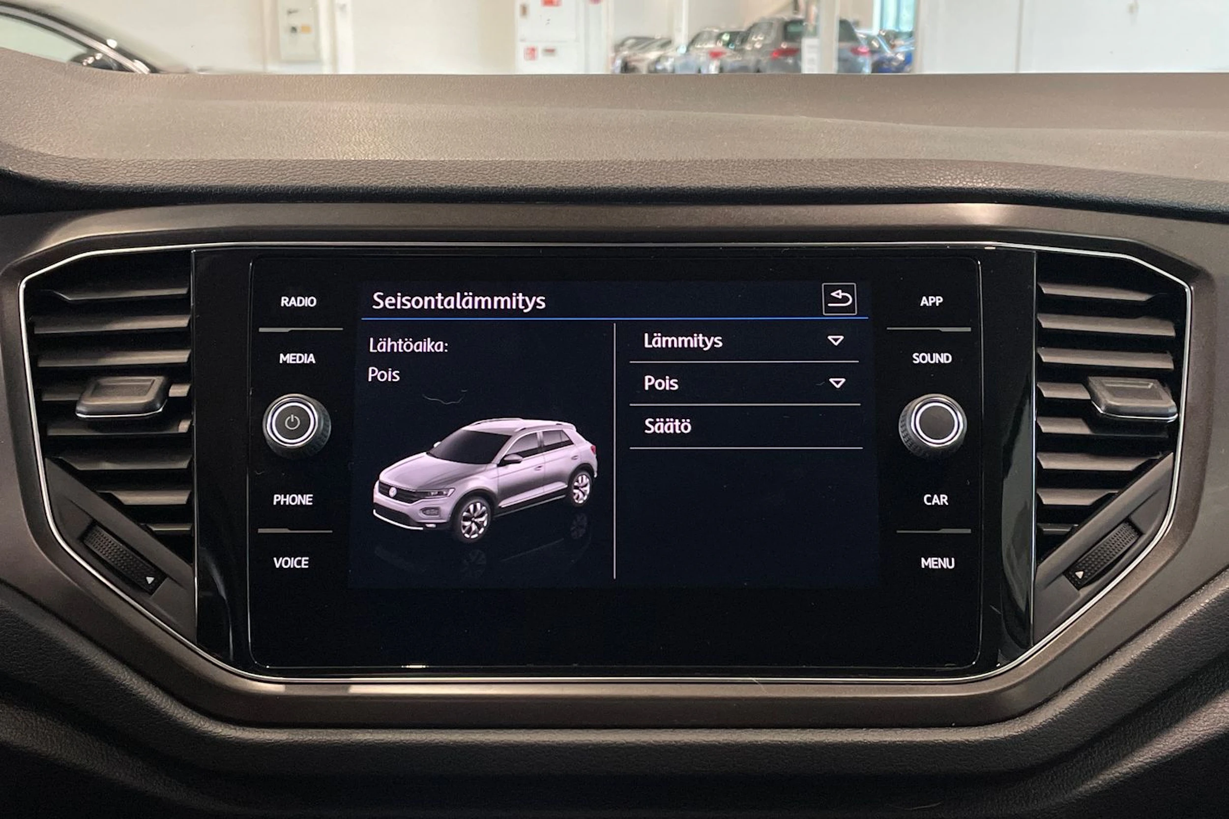 valkoinen Volkswagen T-Roc 2019 kuva 20.