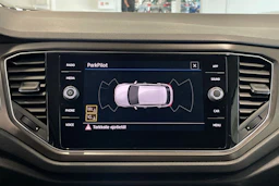 valkoinen Volkswagen T-Roc 2019 kuva 21.