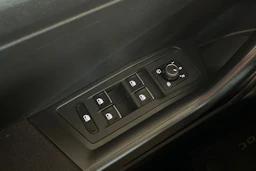 valkoinen Volkswagen T-Roc 2019 kuva 24.
