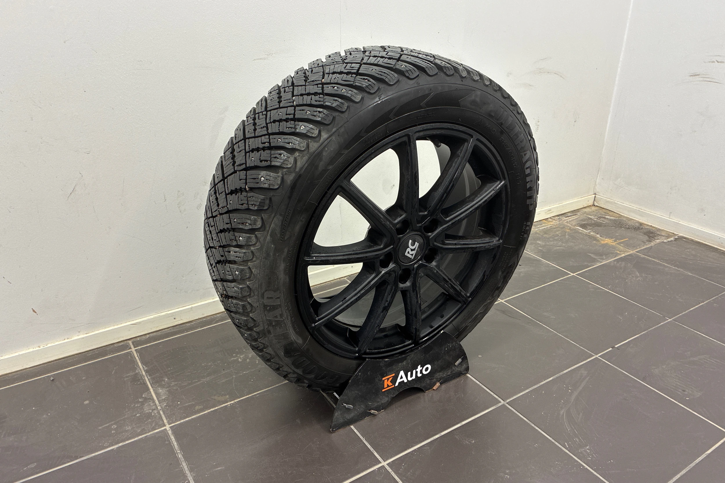 musta Volkswagen T-Roc 2019 kuva 10.