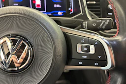 musta Volkswagen T-Roc 2019 kuva 14.