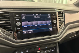 musta Volkswagen T-Roc 2019 kuva 17.