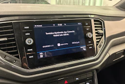 musta Volkswagen T-Roc 2019 kuva 18.