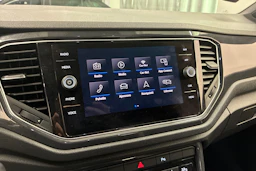 musta Volkswagen T-Roc 2019 kuva 19.