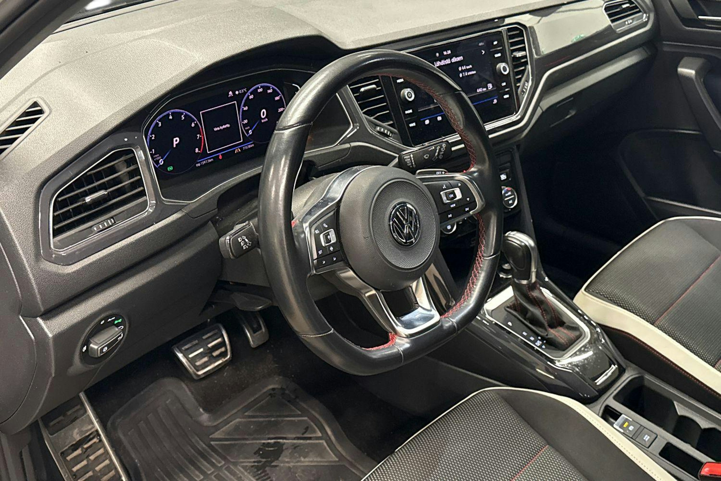 valkoinen Volkswagen T-Roc 2019 kuva 3.