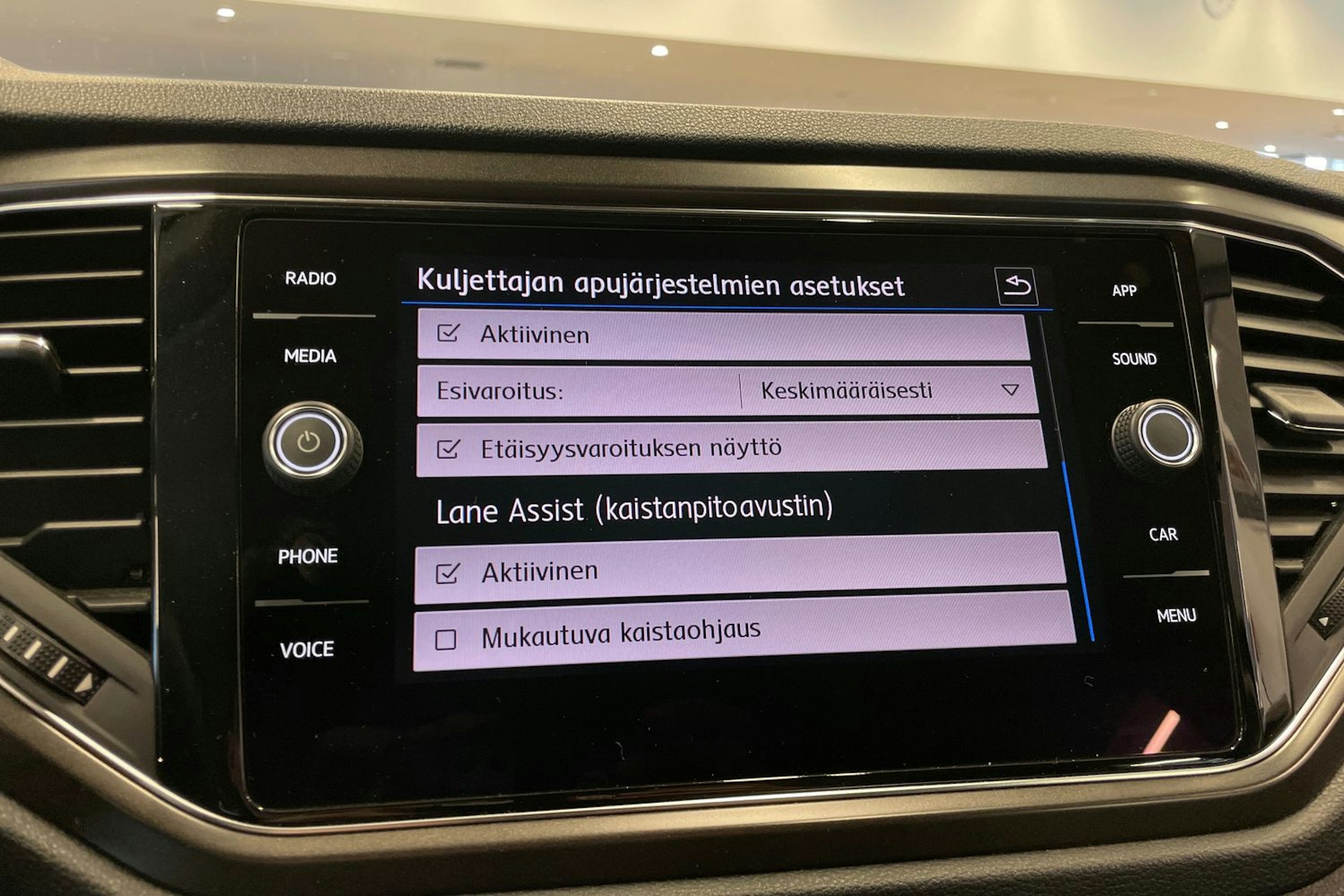harmaa Volkswagen T-Roc 2019 kuva 18.