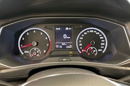 harmaa Volkswagen T-Roc 2019 kuva 20.