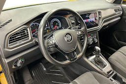 met. keltainen Volkswagen T-Roc 2019 kuva 6.