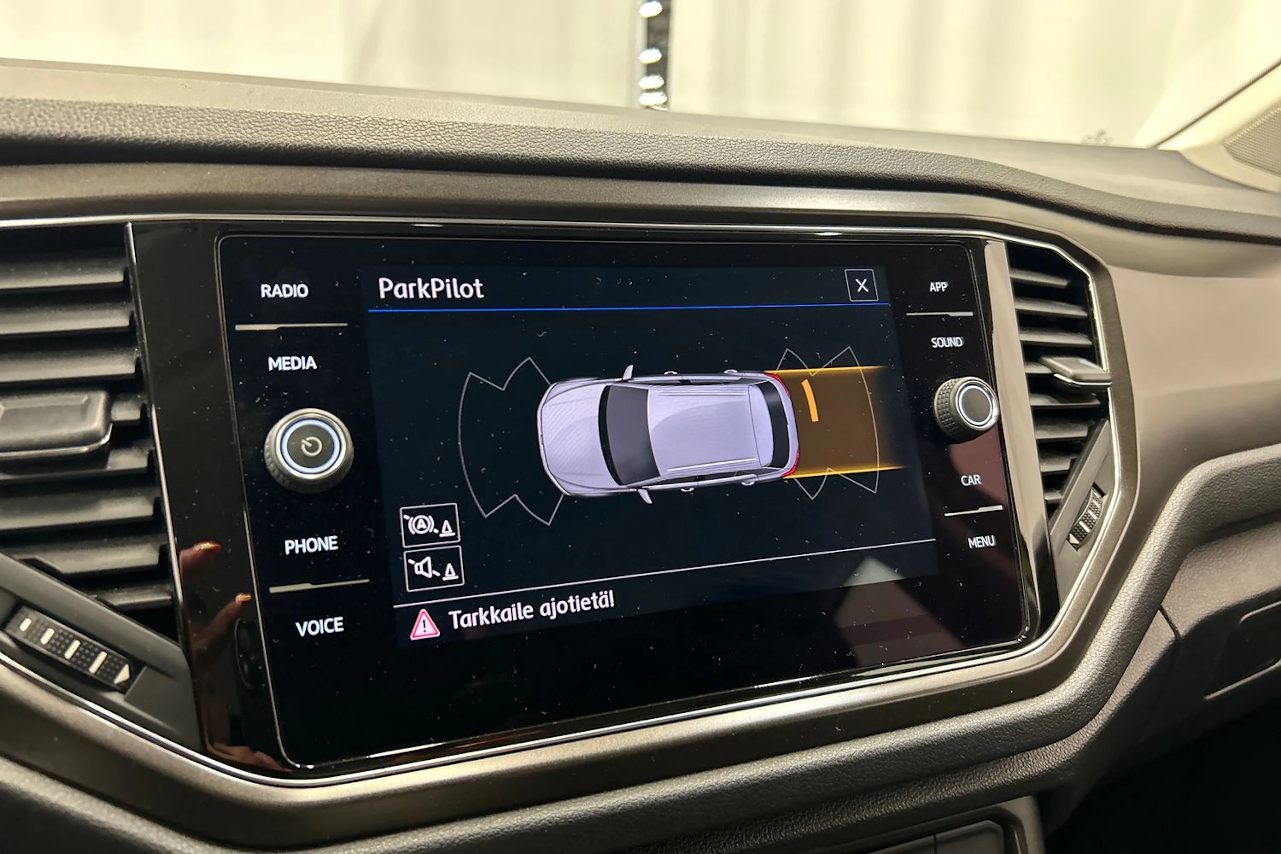 met. keltainen Volkswagen T-Roc 2019 kuva 20.
