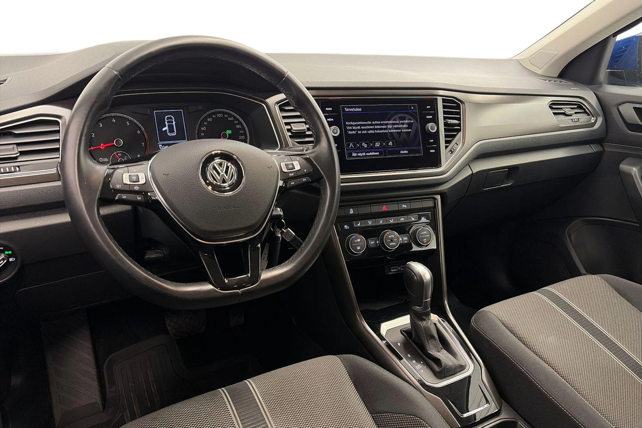 sininen Volkswagen T-Roc 2019 kuva 6.