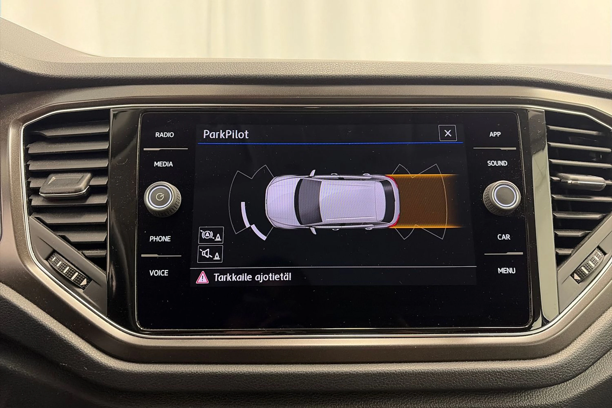 sininen Volkswagen T-Roc 2019 kuva 15.