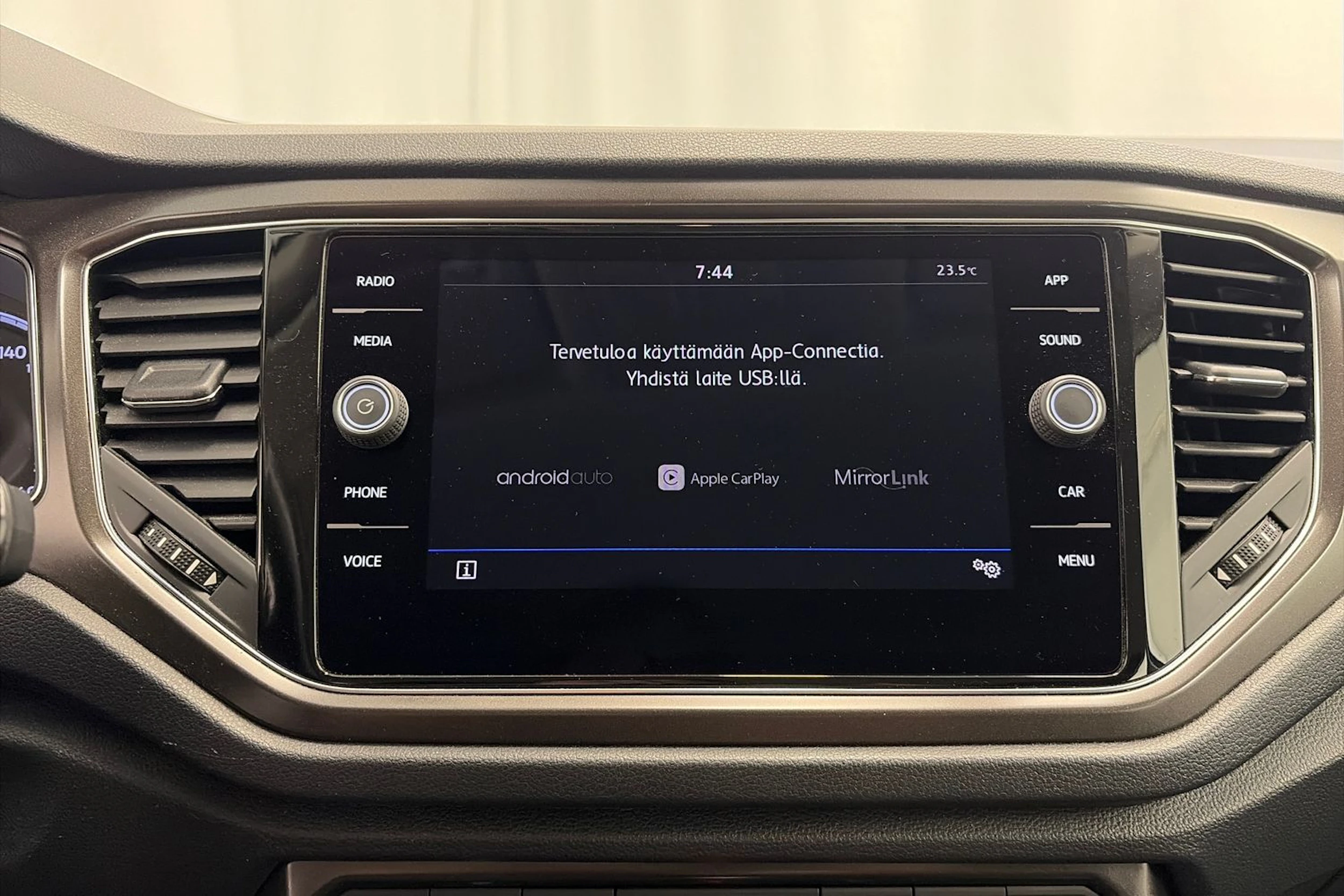 sininen Volkswagen T-Roc 2019 kuva 16.
