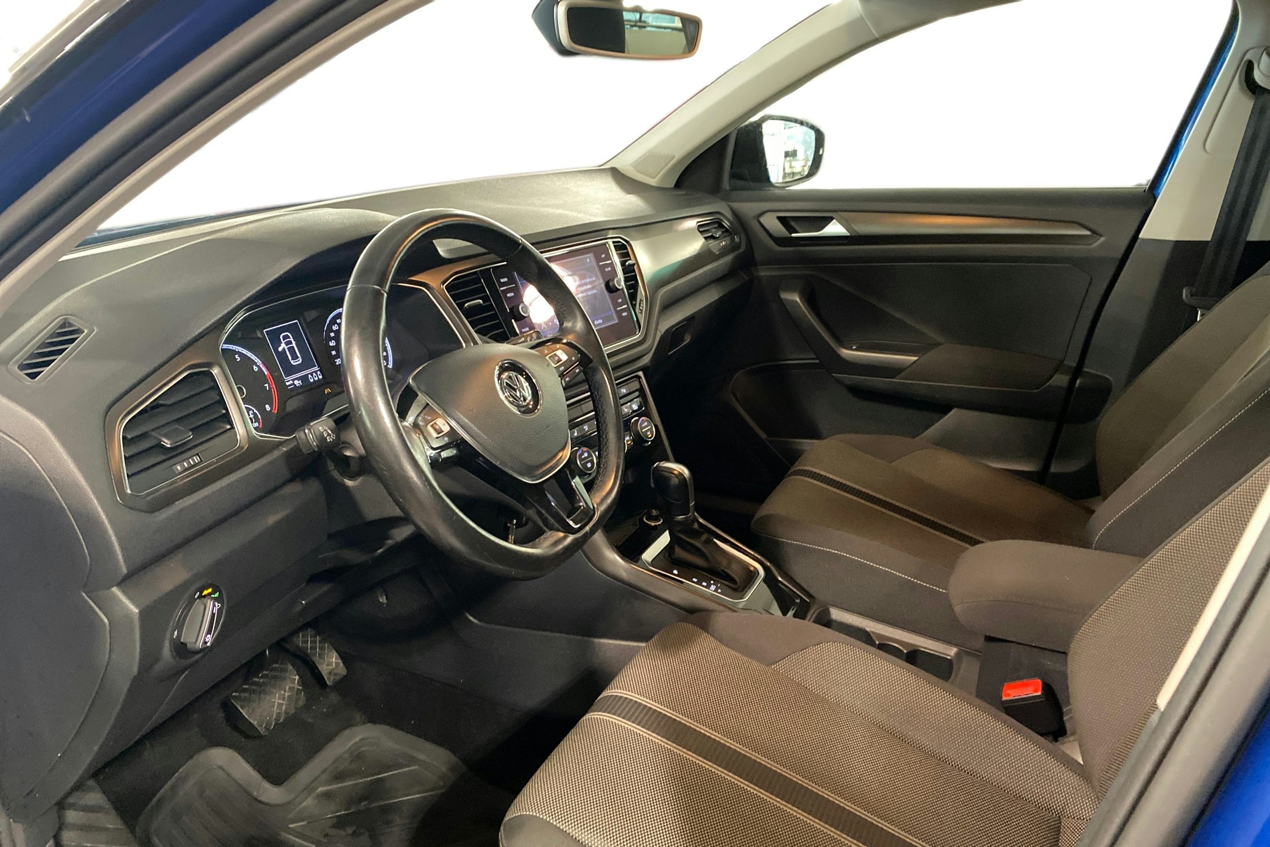 met. sininen Volkswagen T-Roc 2019 kuva 7.