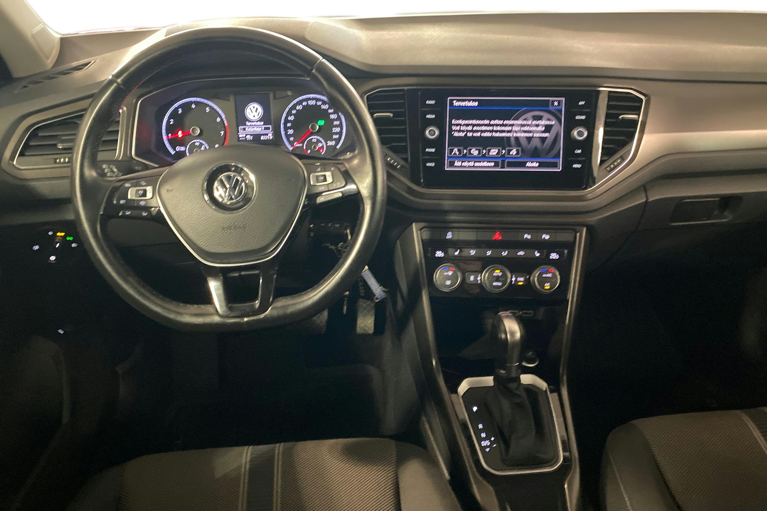 met. sininen Volkswagen T-Roc 2019 kuva 9.