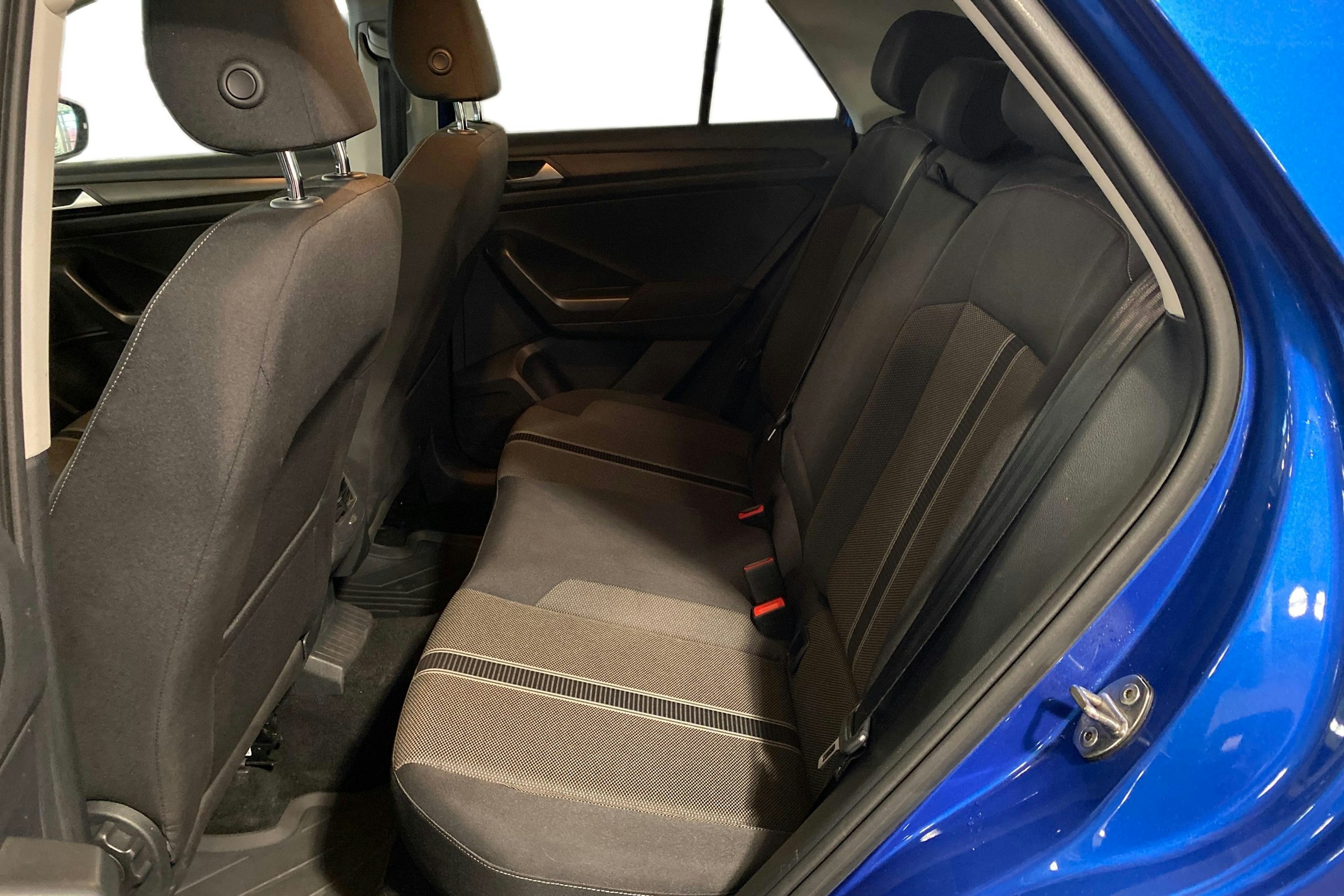 met. sininen Volkswagen T-Roc 2019 kuva 10.