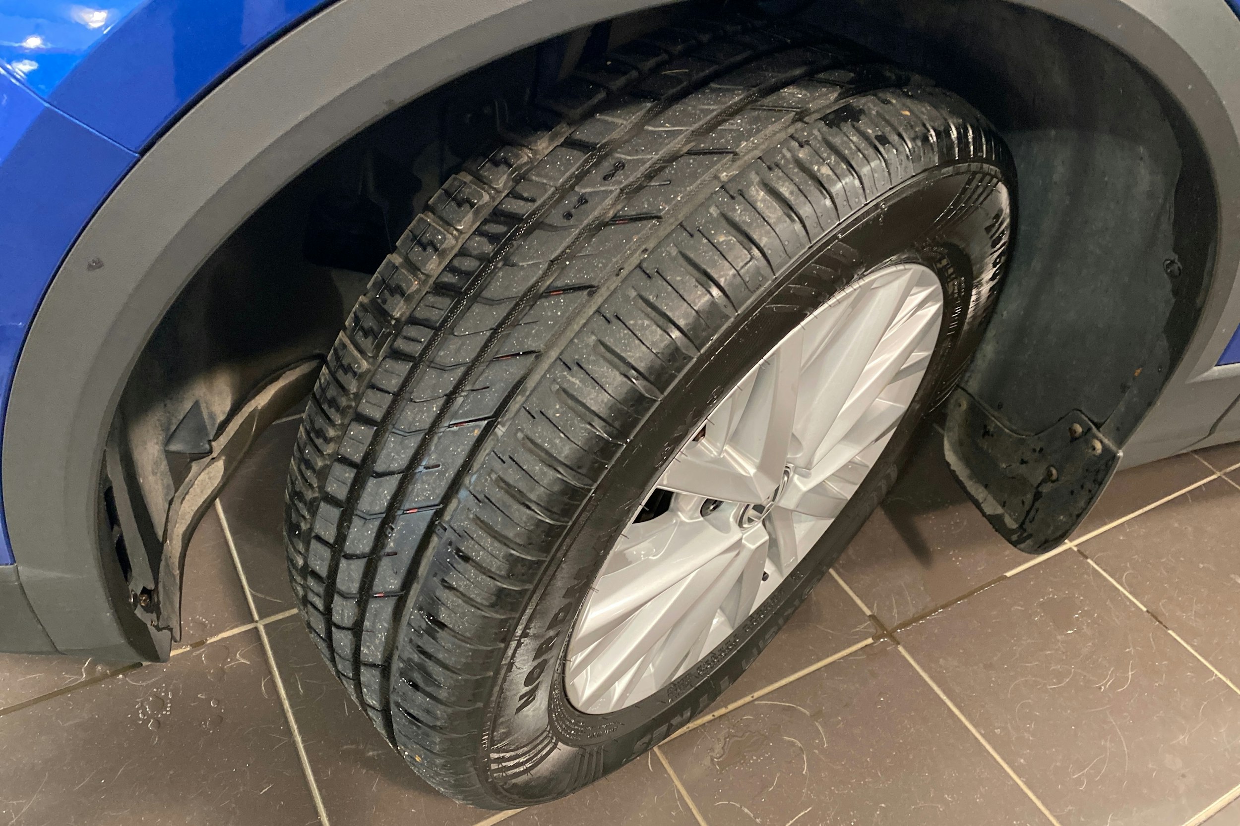 met. sininen Volkswagen T-Roc 2019 kuva 13.