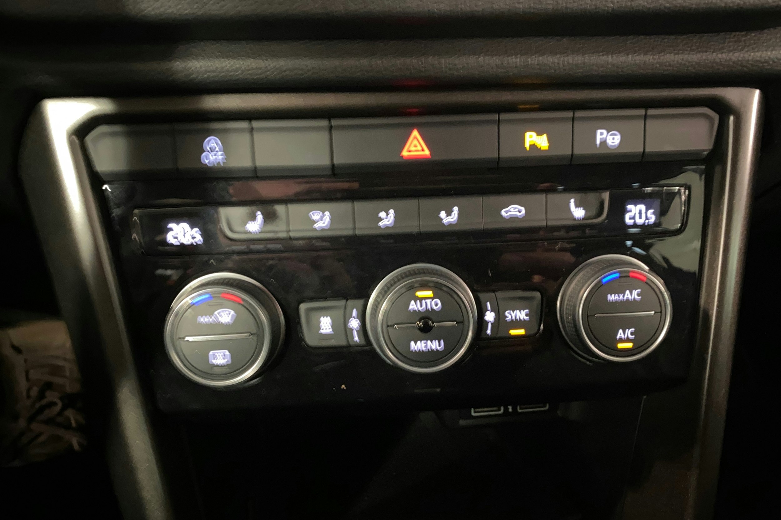met. sininen Volkswagen T-Roc 2019 kuva 23.