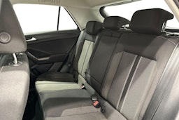 harmaa Volkswagen T-Roc 2019 kuva 10.