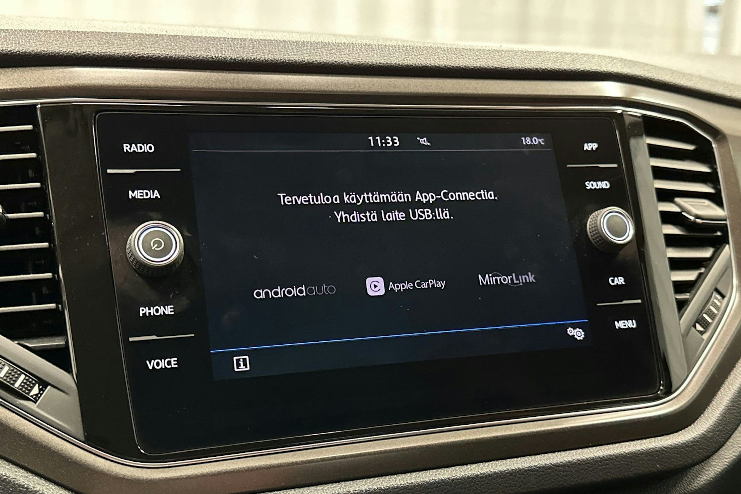 harmaa Volkswagen T-Roc 2019 kuva 20.