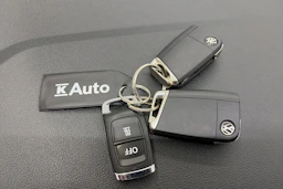 Ruskea (beige) Volkswagen T-Roc 2019 kuva 27.