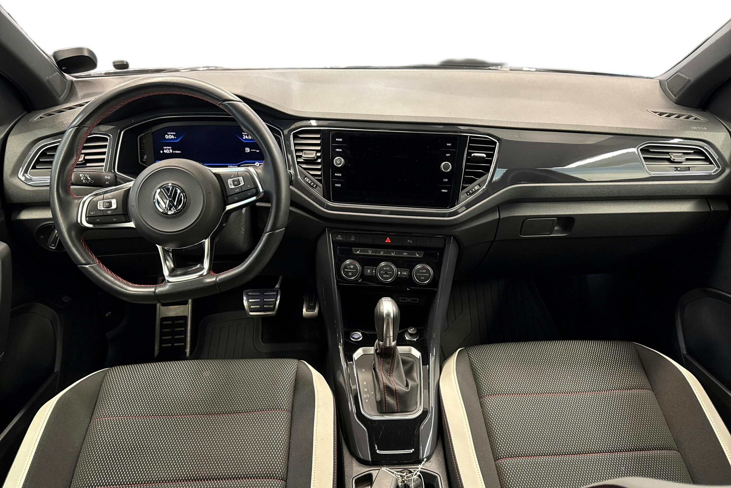 ruskea (beige) Volkswagen T-Roc 2019 kuva 9.