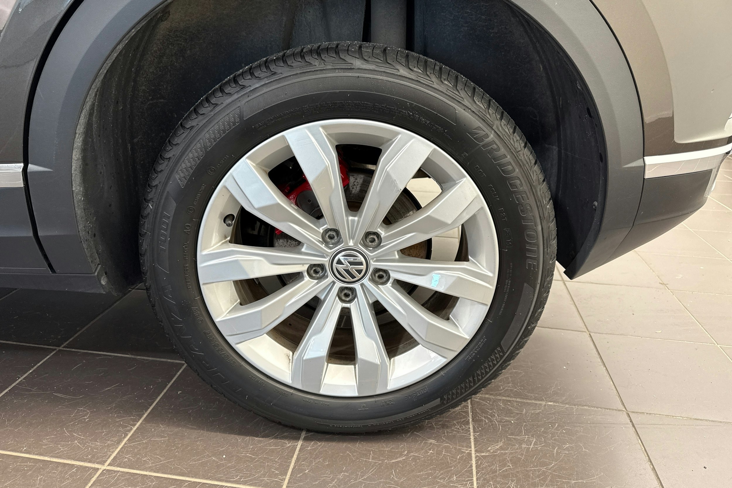 ruskea (beige) Volkswagen T-Roc 2019 kuva 11.