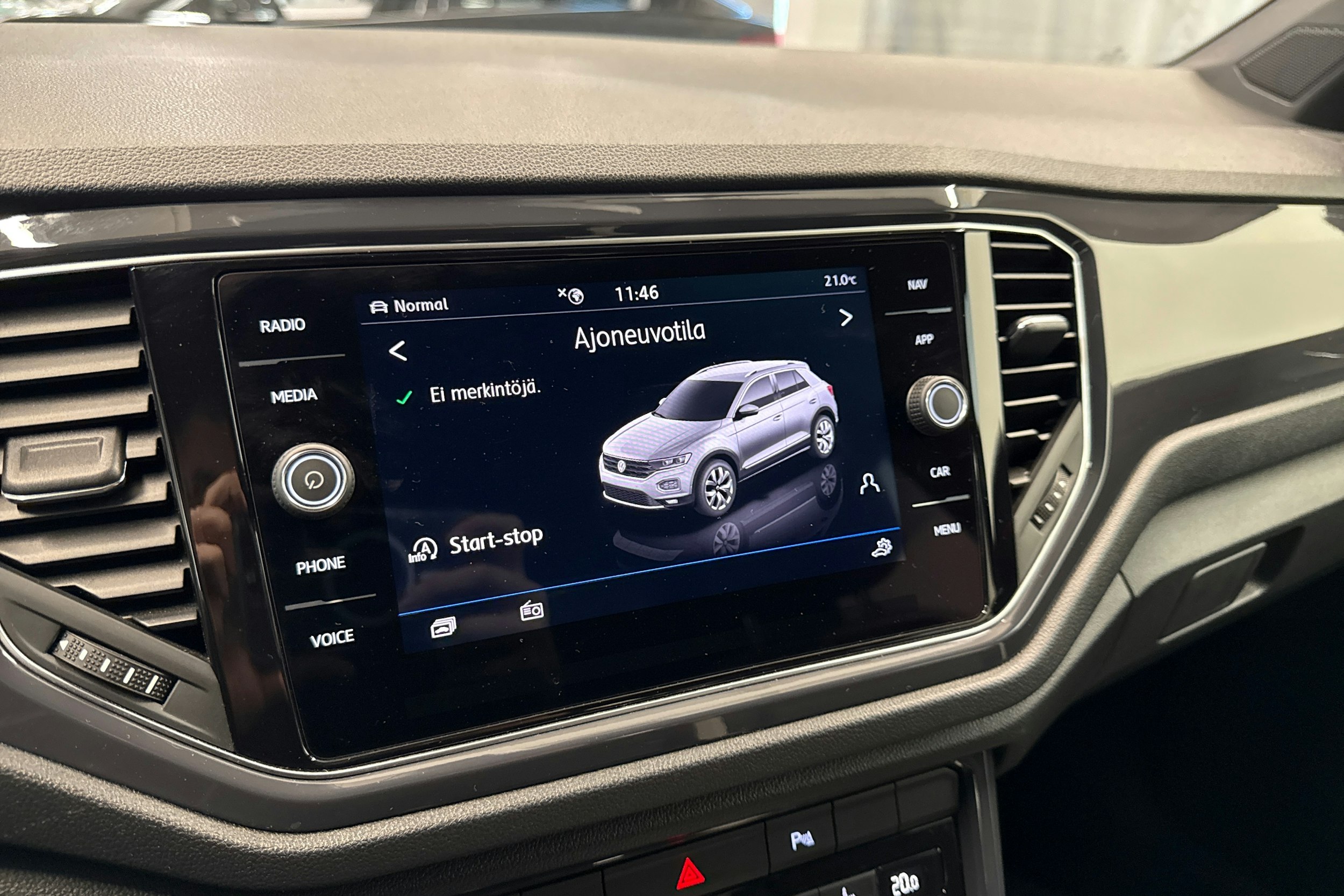 ruskea (beige) Volkswagen T-Roc 2019 kuva 21.