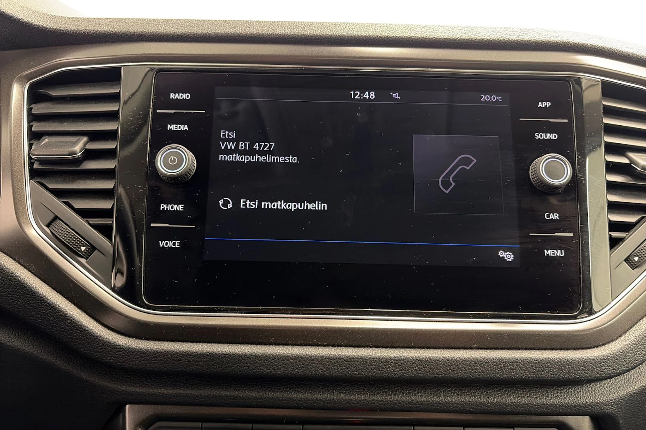 valkoinen Volkswagen T-Roc 2019 kuva 21.