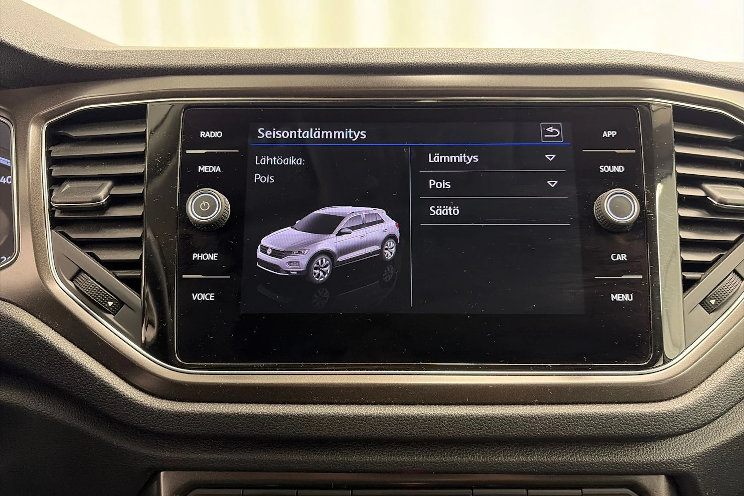 valkoinen Volkswagen T-Roc 2019 kuva 23.