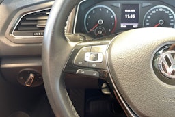Ruskea (beige) Volkswagen T-Roc 2019 kuva 17.