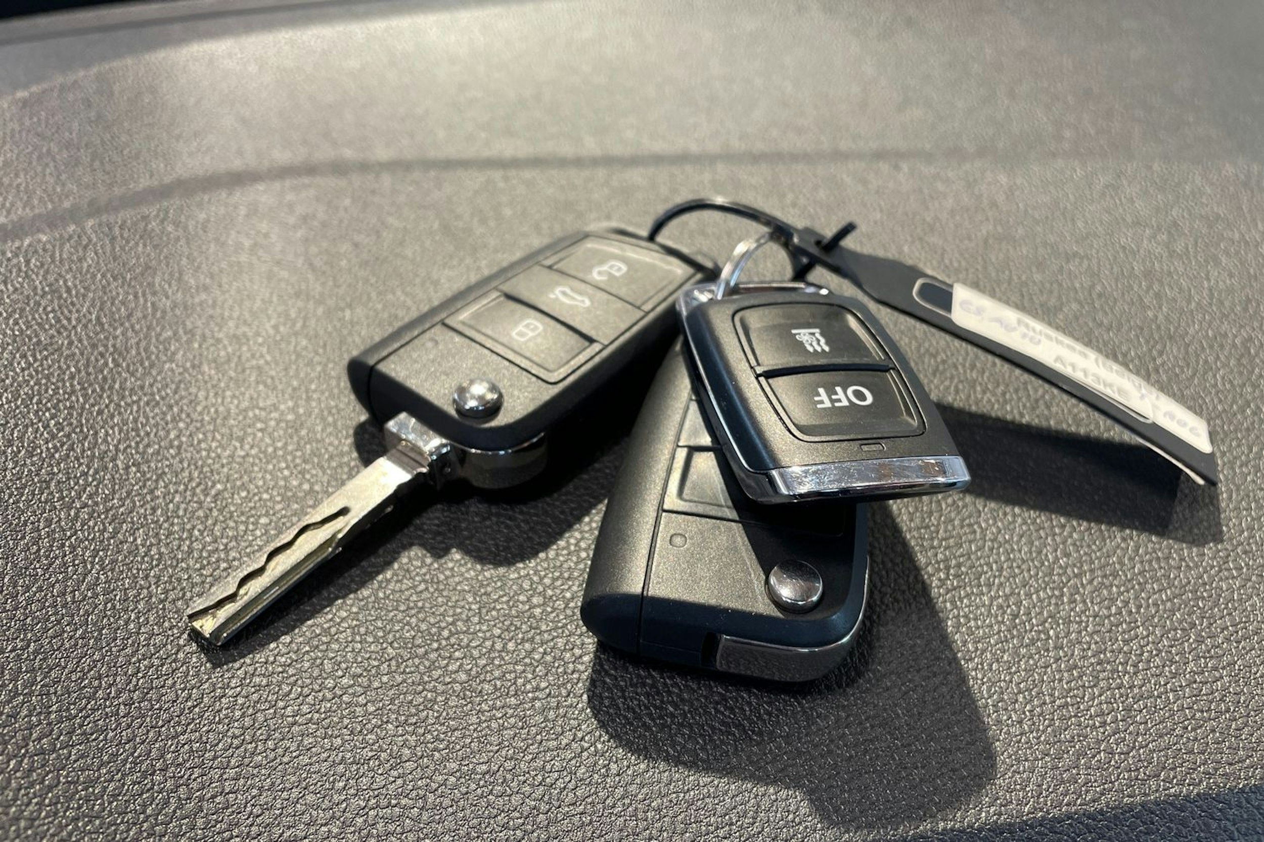 Ruskea (beige) Volkswagen T-Roc 2019 kuva 23.