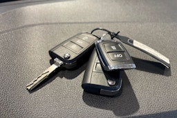 Ruskea (beige) Volkswagen T-Roc 2019 kuva 23.