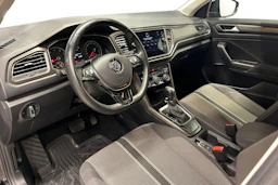 musta Volkswagen T-Roc 2019 kuva 8.