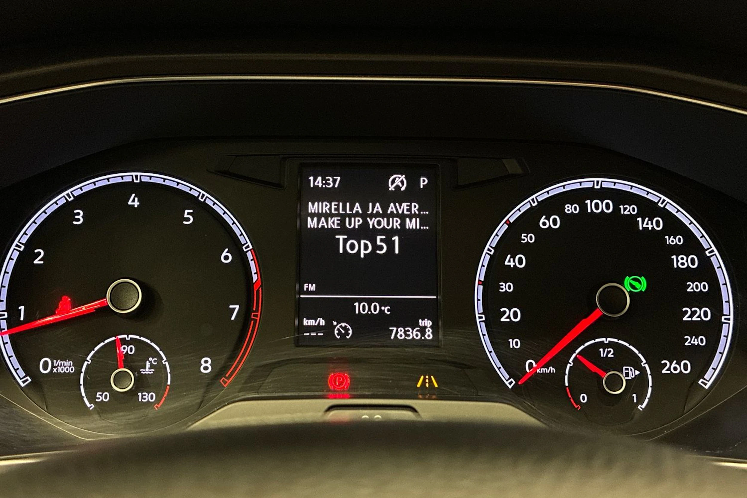 musta Volkswagen T-Roc 2019 kuva 16.