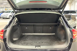 musta Volkswagen T-Roc 2019 kuva 24.