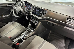 musta Volkswagen T-Roc 2019 kuva 26.