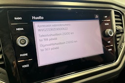 oranssi Volkswagen T-Roc 2019 kuva 24.