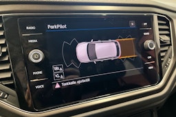 oranssi Volkswagen T-Roc 2019 kuva 26.
