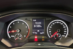 valkoinen Volkswagen T-Roc 2020 kuva 11.