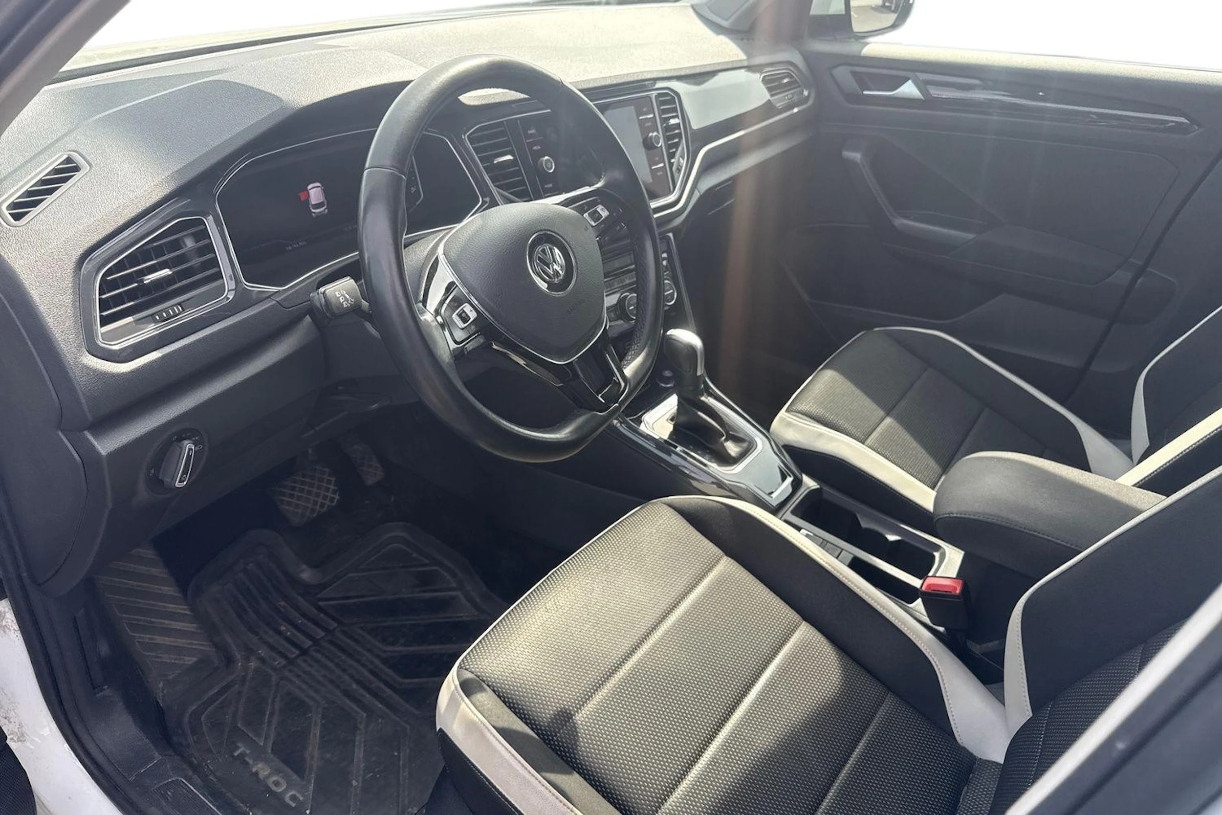 valkoinen Volkswagen T-Roc 2020 kuva 3.
