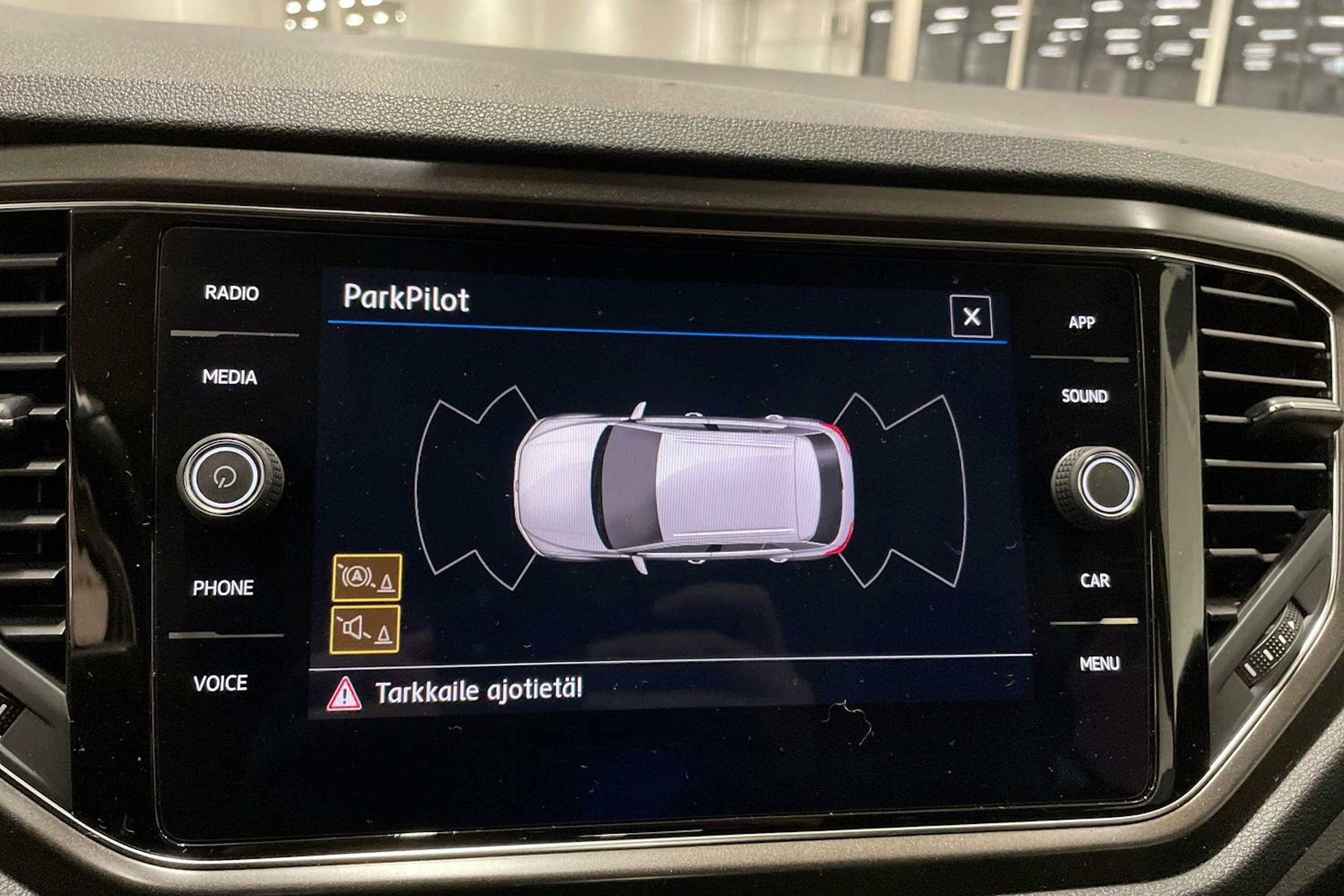 valkoinen Volkswagen T-Roc 2019 kuva 20.