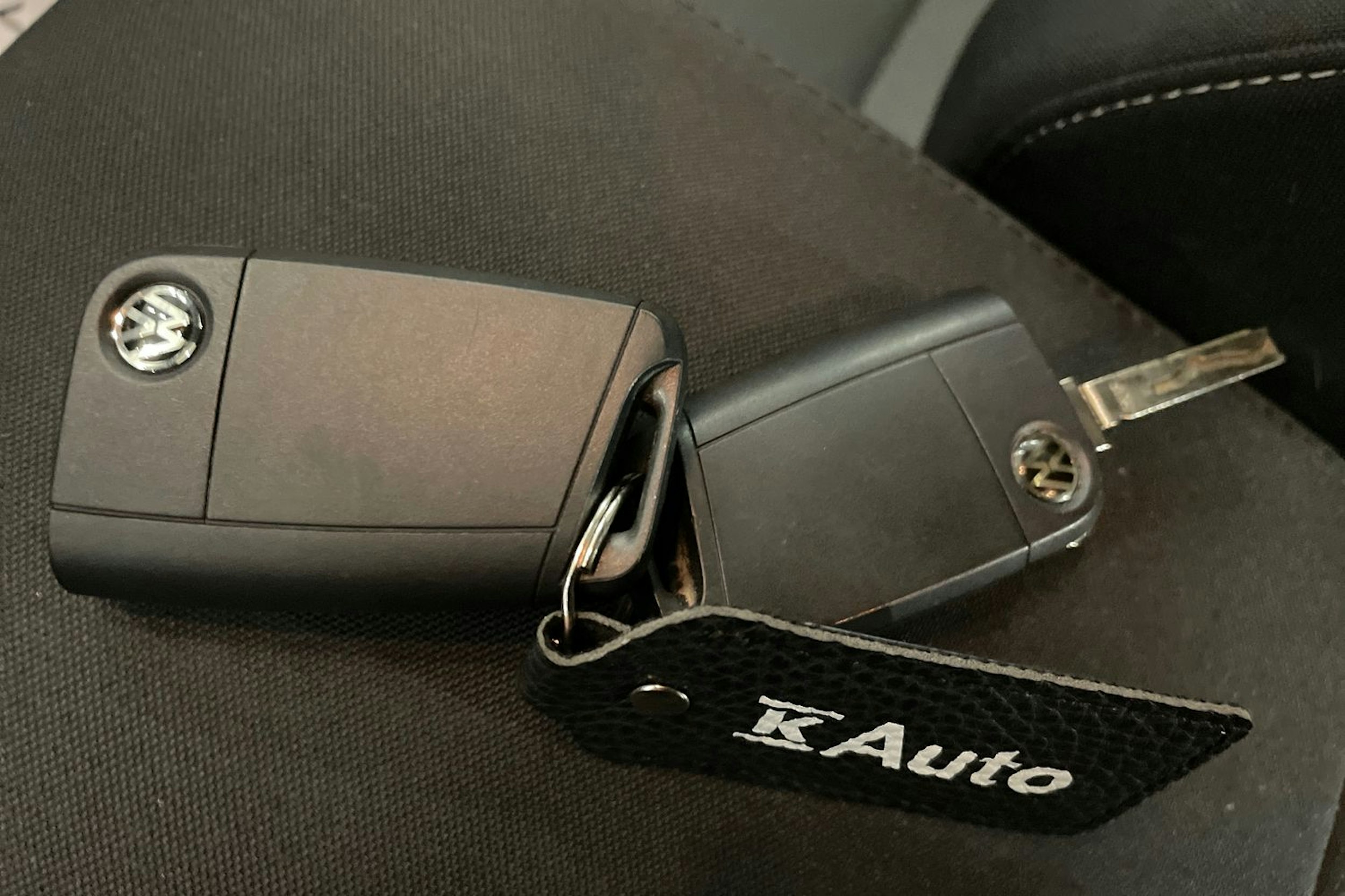 valkoinen Volkswagen T-Roc 2019 kuva 31.