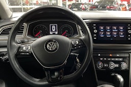 harmaa Volkswagen T-Roc 2019 kuva 14.