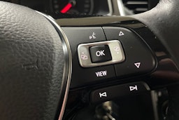 harmaa Volkswagen T-Roc 2019 kuva 16.