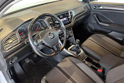 Valkoinen Volkswagen T-Roc 2020 kuva 6.