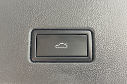 valkoinen Volkswagen T-Roc 2019 kuva 15.