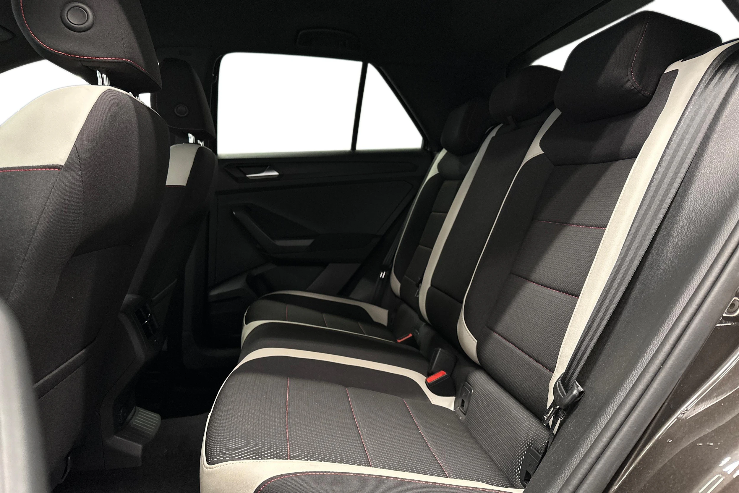 ruskea (beige) Volkswagen T-Roc 2019 kuva 10.