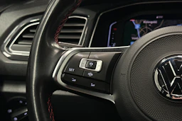 ruskea (beige) Volkswagen T-Roc 2019 kuva 18.