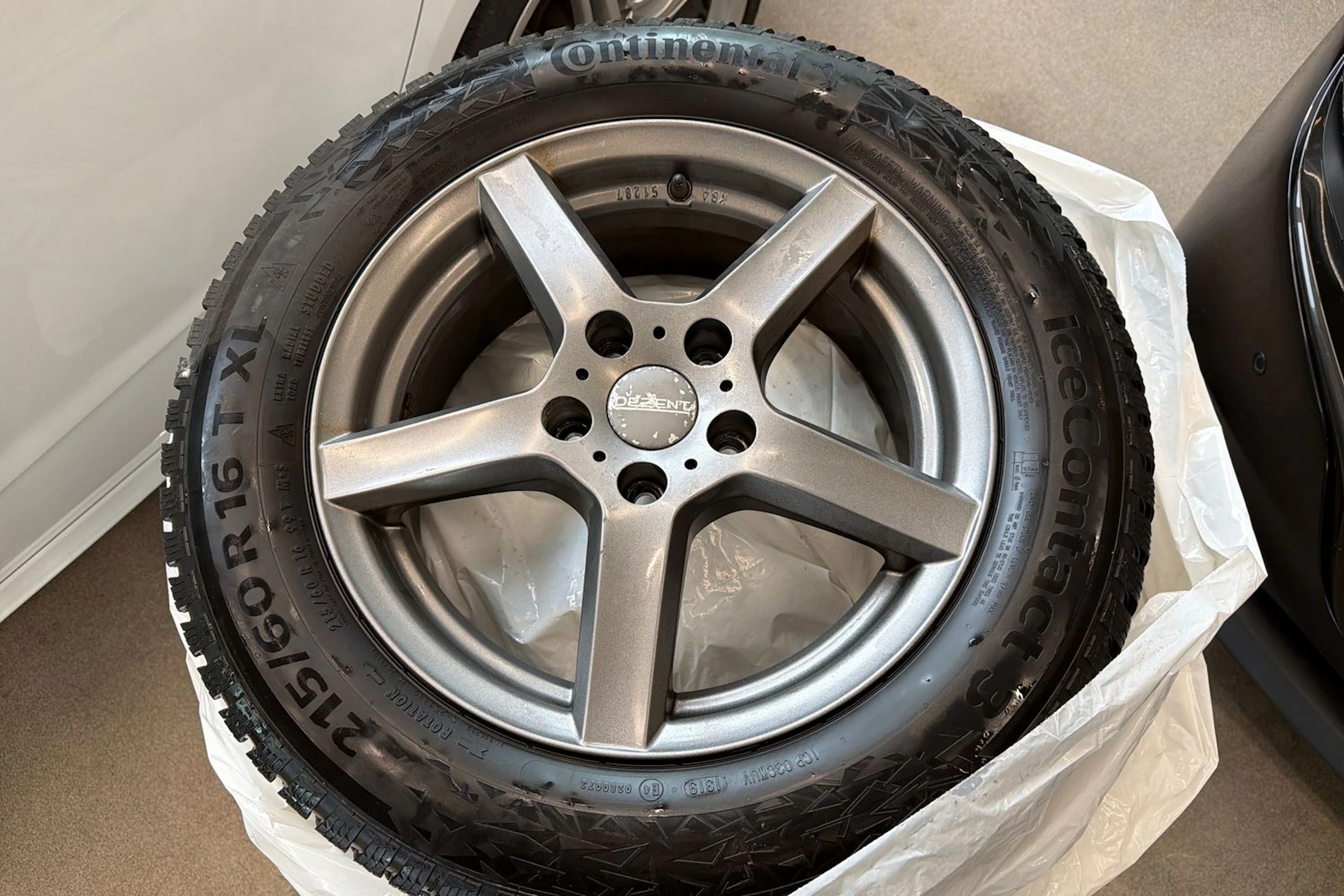 sininen Volkswagen T-Roc 2019 kuva 13.