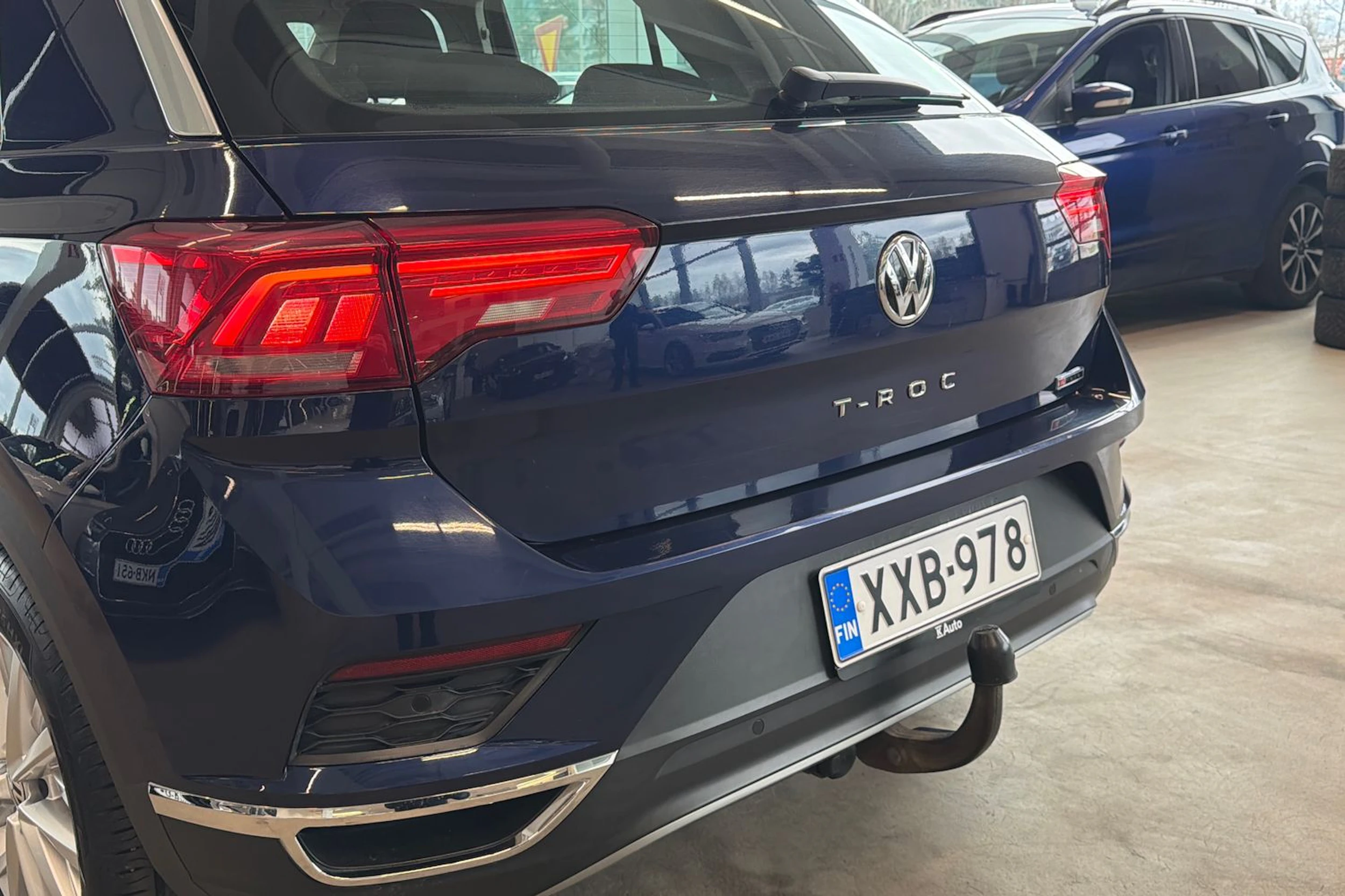 sininen Volkswagen T-Roc 2019 kuva 18.